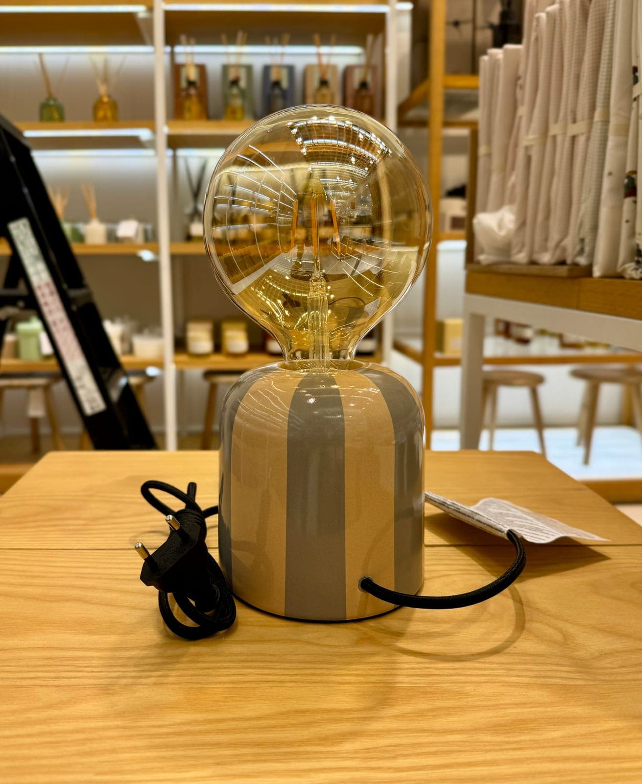 Lampe à poser en grès